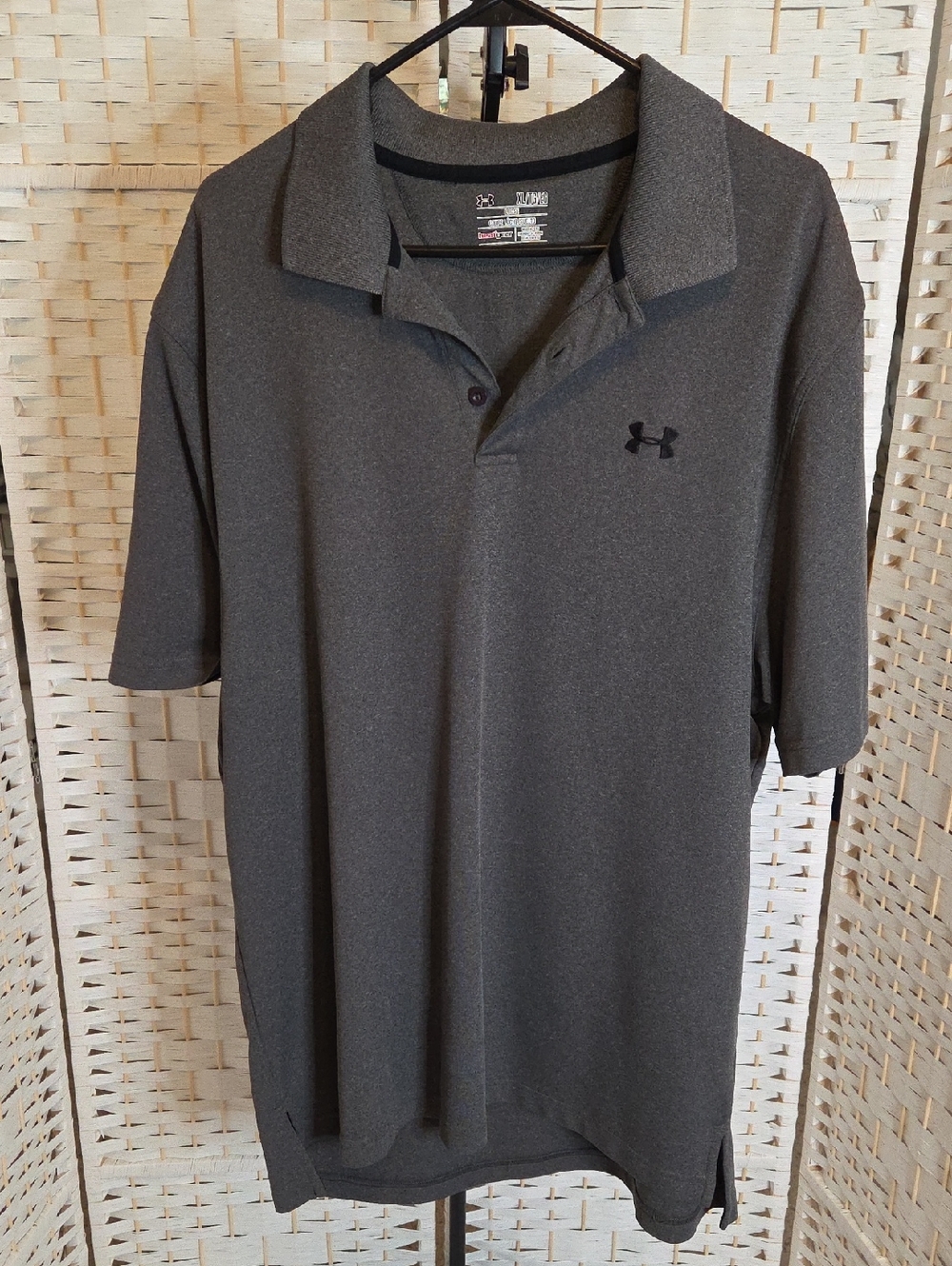 Under Armour Men’s Dark Gray Polo Shirt